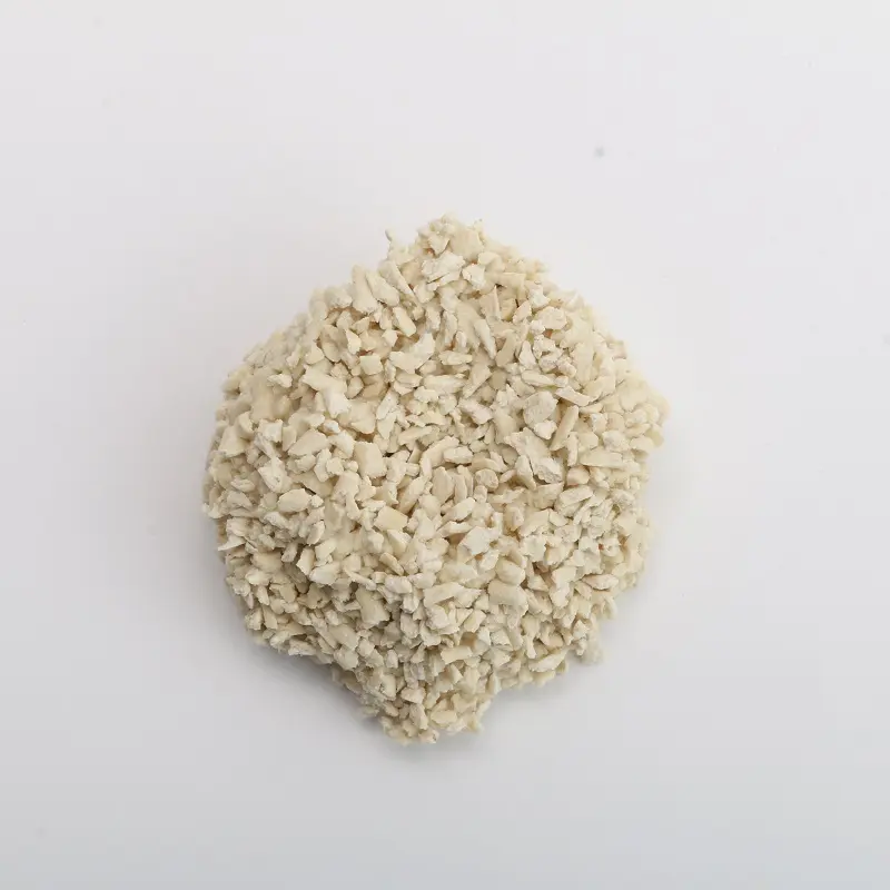 Factory Pet Products OEM  Flushable Natural  Clumping Crushed shape Tofu Cat Litter